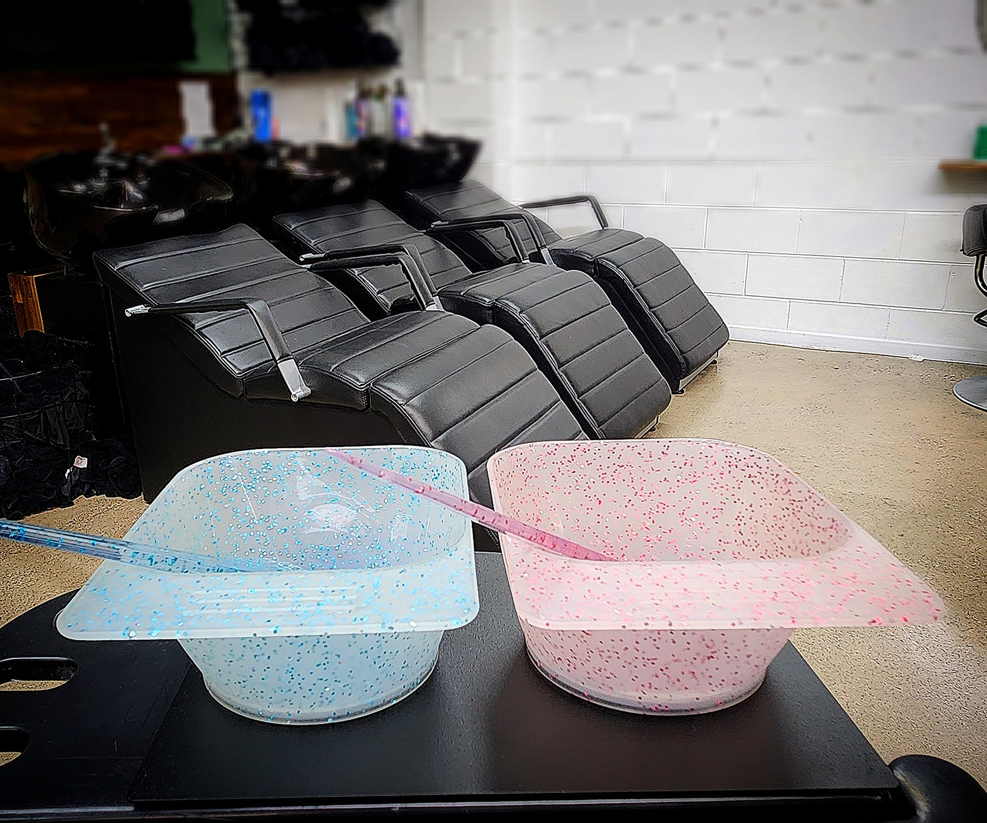 Magnetic hair colour tint bowl glitter